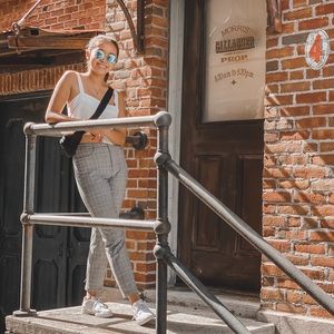 Meet your Posher, Ledan